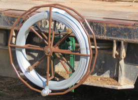 W4 Vertical Manual Ranch Hand Wire Reel